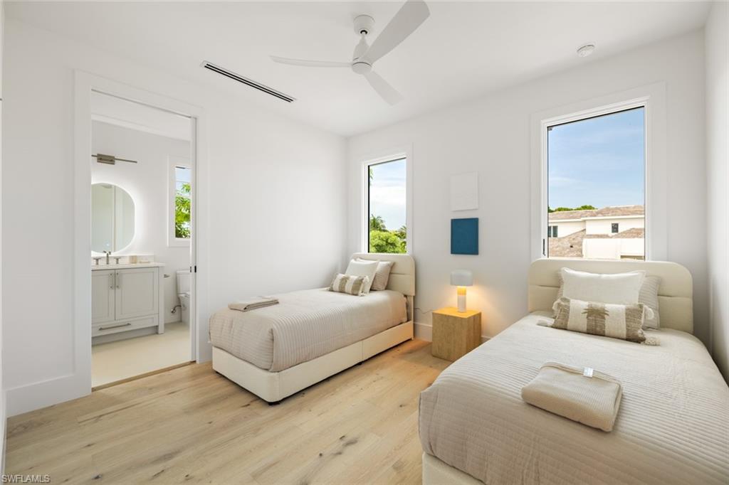 565 Whispering Pine Lane Naples, FL 34103 - Photo 31 of 43