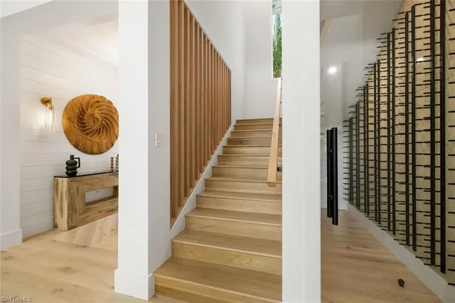 $5,900,000 | 565 Whispering Pine Lane, Naples, FL 34103