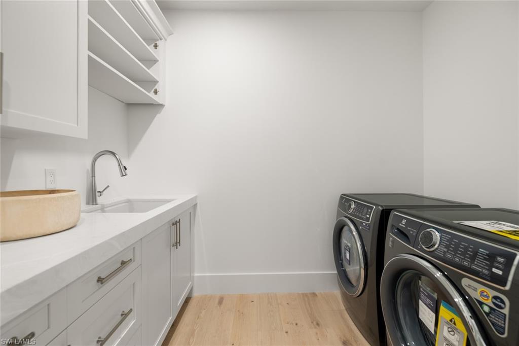 565 Whispering Pine Lane Naples, FL 34103 - Photo 37 of 43