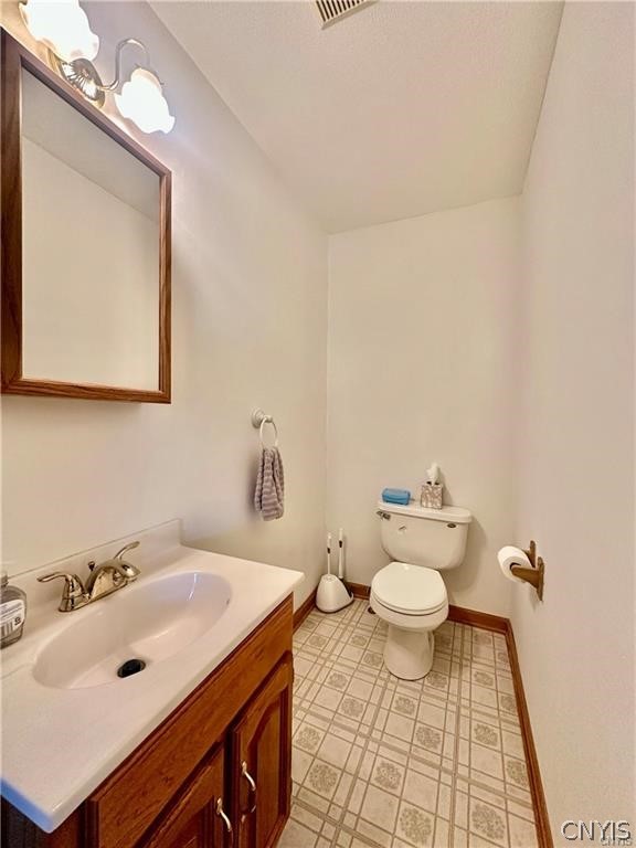 6368 Lakeshore Road Cicero, NY 13039 - Photo 11 of 14