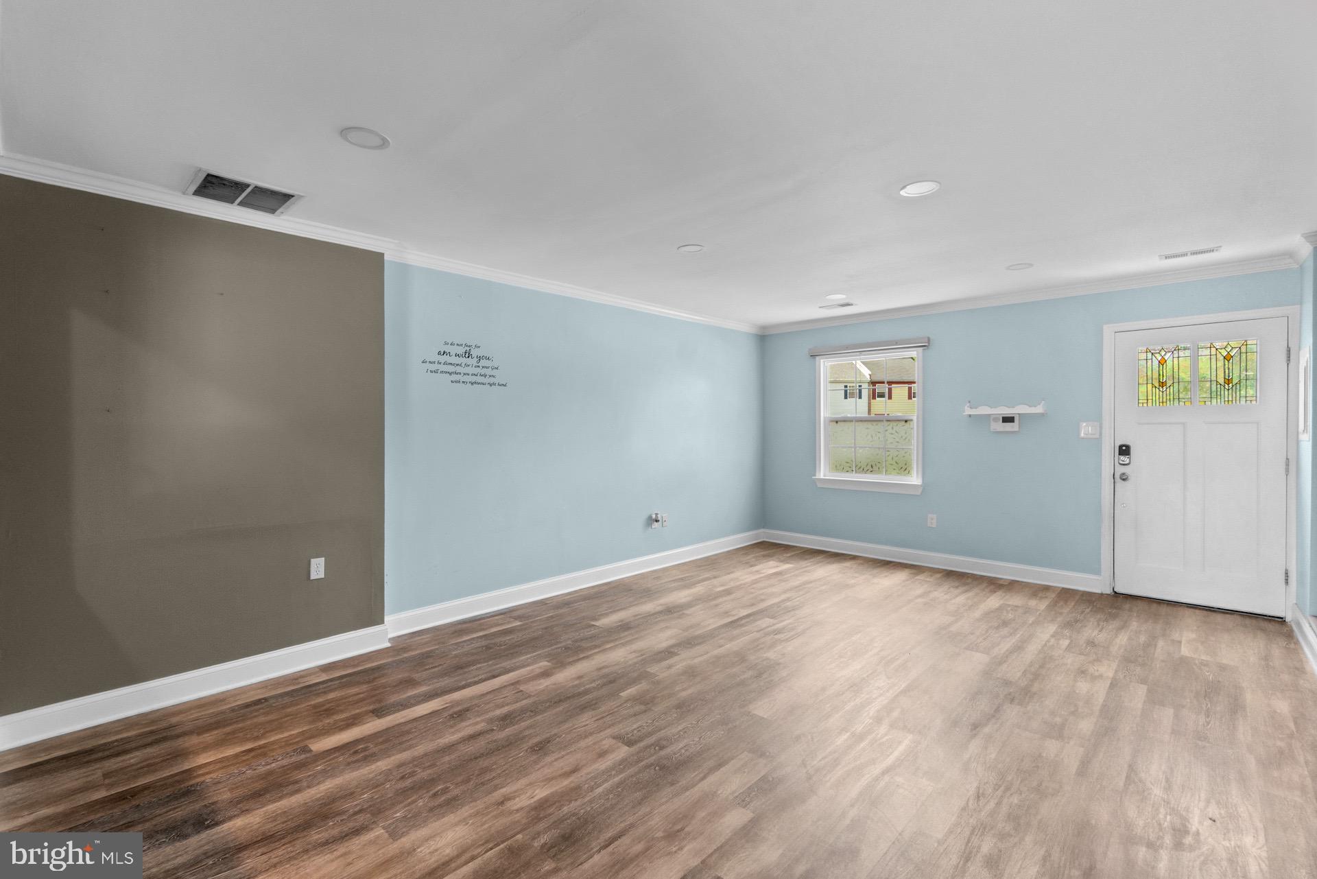 35 Vienna Court Frederick, MD 21702 - Photo 3 of 12