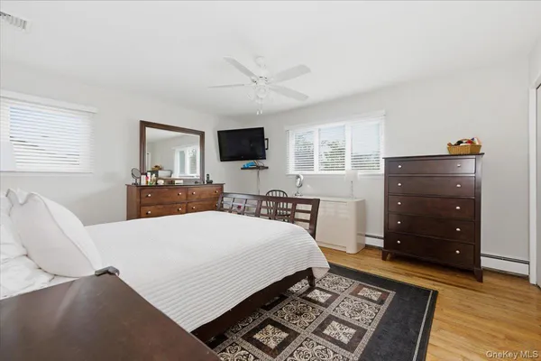 $799,000 | 974 Mildred Drive, Baldwin, NY 11510