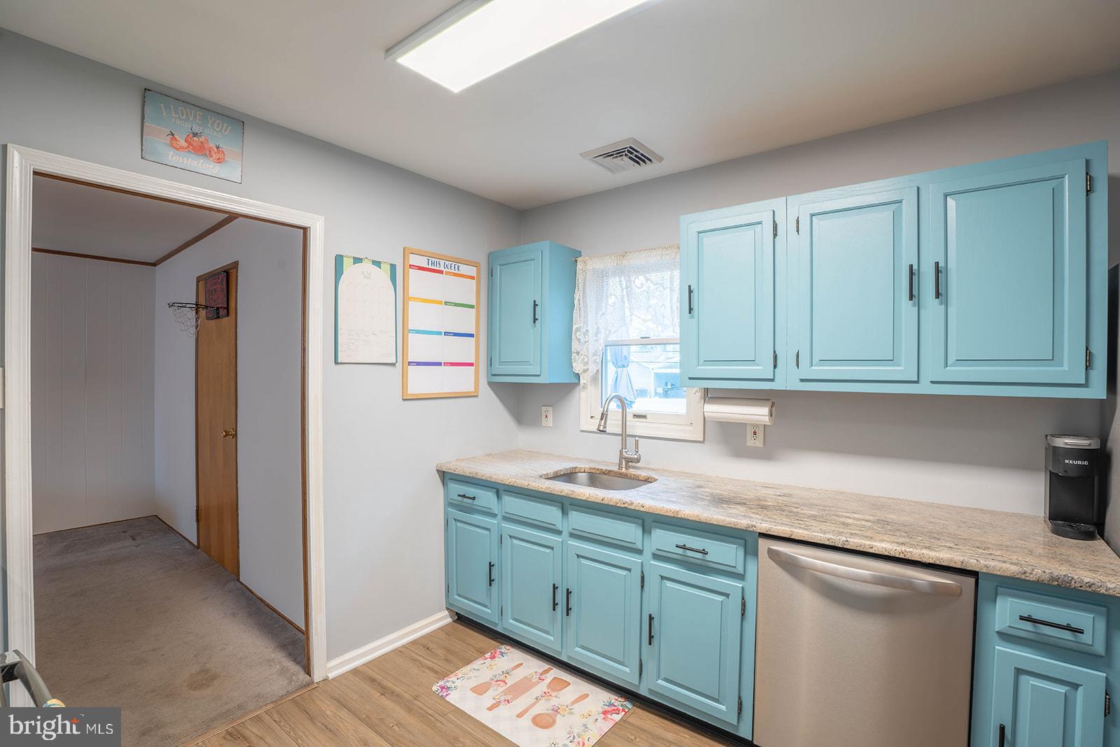 205 Yorkshire Road Fairless Hills, PA 19030 - Photo 11 of 35 Kitchen