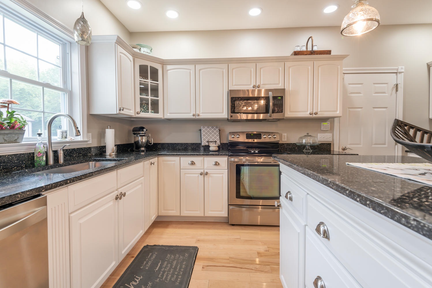 3737 North Russell Road Bloomington, IN 47408 - Photo 9 of 36 Gallery Image 9