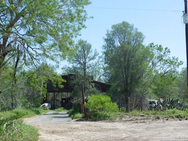 $425,000 | Tbd Mccauley Road, Floresville, TX 78114