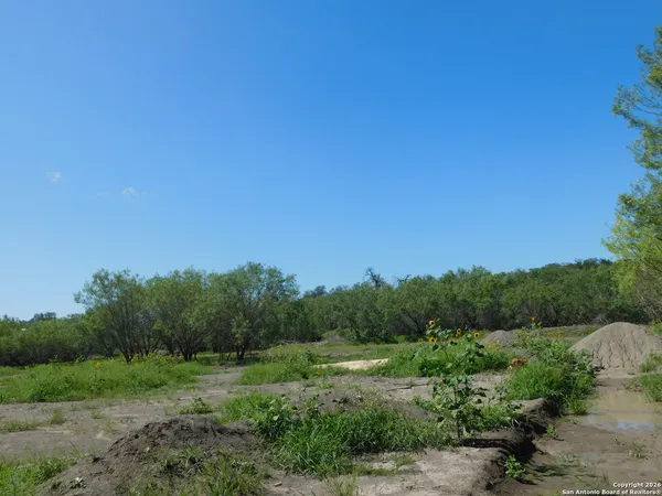 $425,000 | Tbd Mccauley Road, Floresville, TX 78114