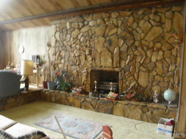 3217 North New Hope Road Raleigh, NC 27604 - Photo 5 of 10 Den/Family/Great Room