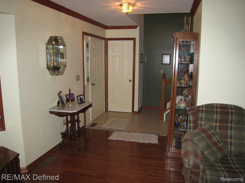 928 Dickson Lane Rochester, MI 48307 - Photo 7 of 11 Dickson Lane 021.JPG