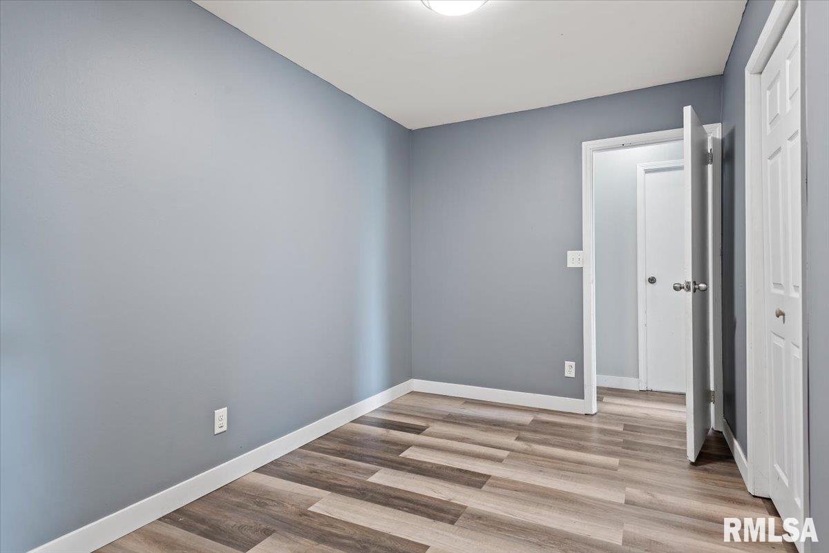 3515 Ivanhoe Drive Springfield, IL 62703 - Photo 16 of 22