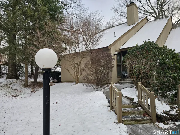 $370,000 | 67 Byron Drive, Unit 67, Avon, CT 06001