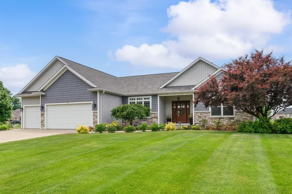$574,900 | 5420 Farallon Drive, Kalamazoo, MI 49009