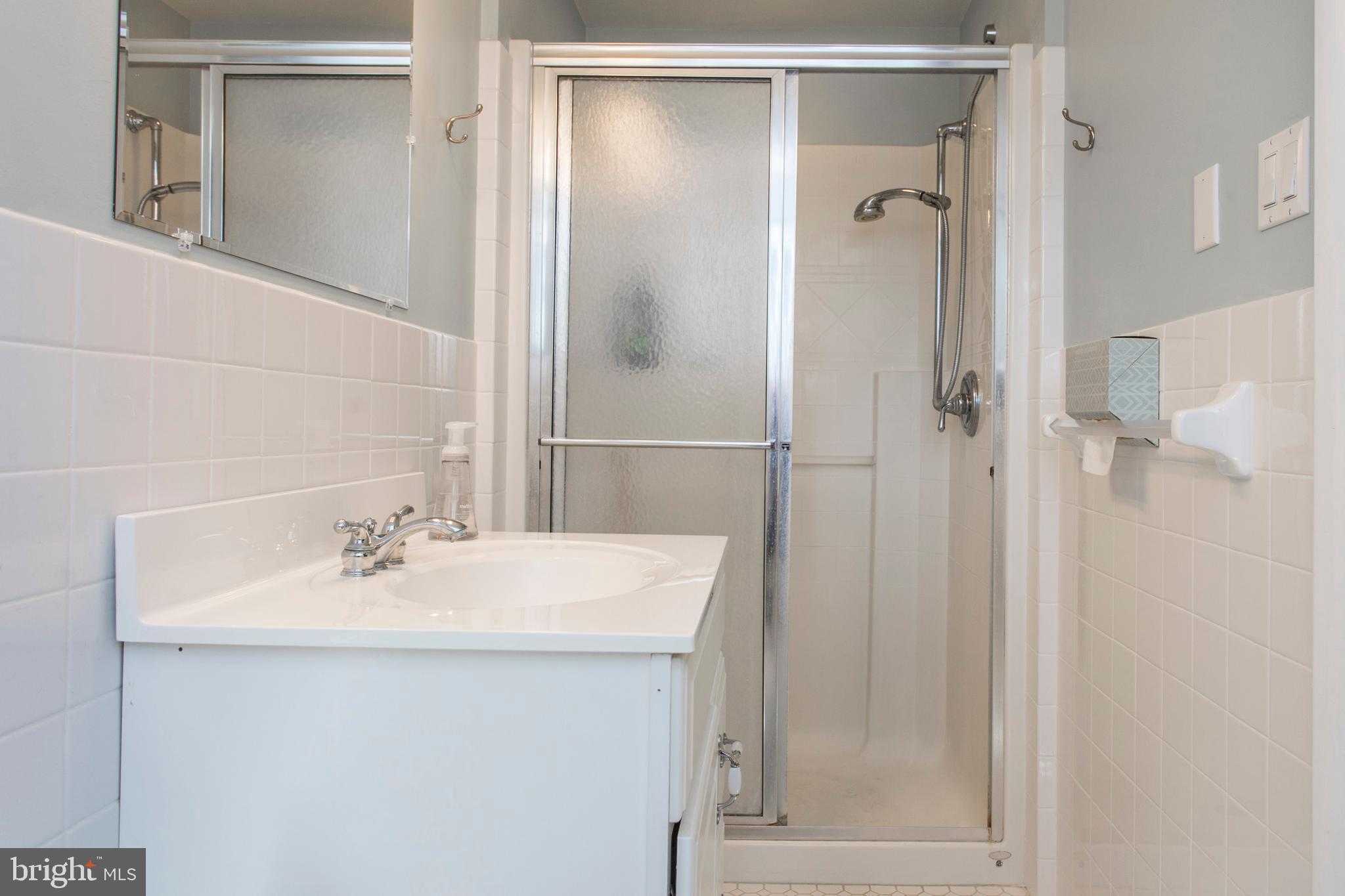 651 Church Road Flourtown, PA 19031 - Photo 15 of 29 Master bath.