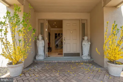 $849,000 | 1044 Lindy Lane, Unit 1044, Bala Cynwyd, PA 19004