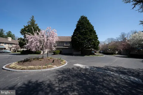 $849,000 | 1044 Lindy Lane, Unit 1044, Bala Cynwyd, PA 19004
