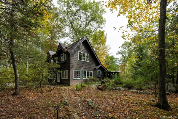 $699,000 | 23 Louis Street, Mahopac, NY 10541