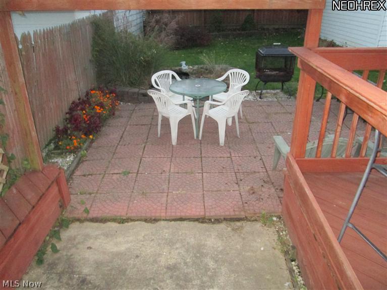 6915 Ridgewood Avenue Parma, OH 44129 - Photo 5 of 25