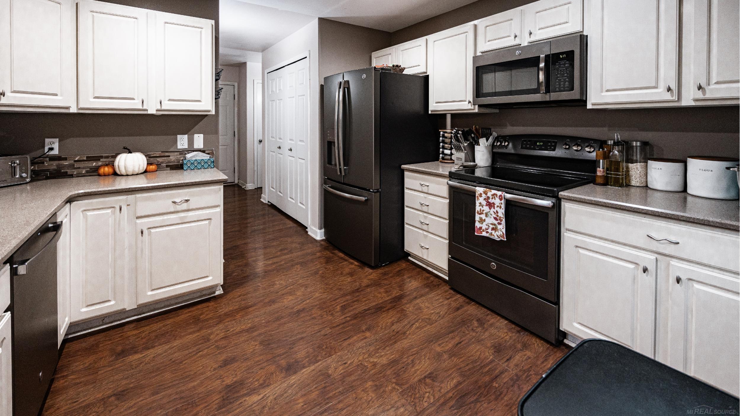 3955 Hogback Road Fowlerville, MI 48836 - Photo 25 of 71 50194045-A52A00BE-4DEB-4F35-AF9C-4BD285AECF24.JPG