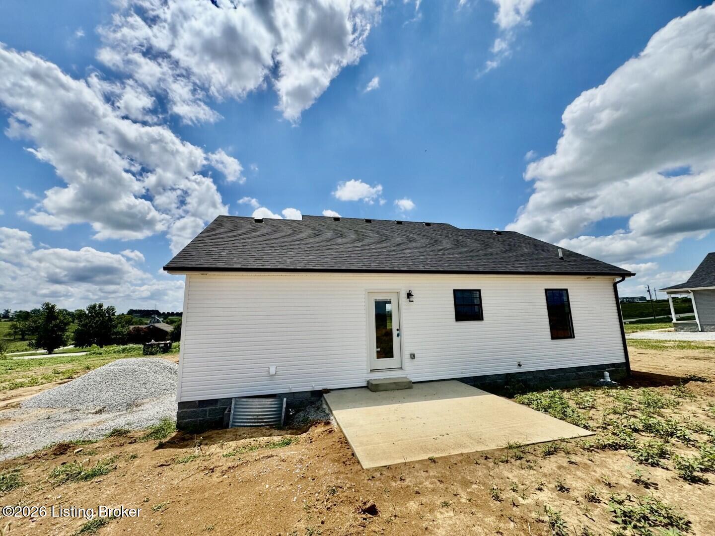 1612 Old Perryville Loop Springfield, KY 40069 - Photo 23 of 27 023_Back View