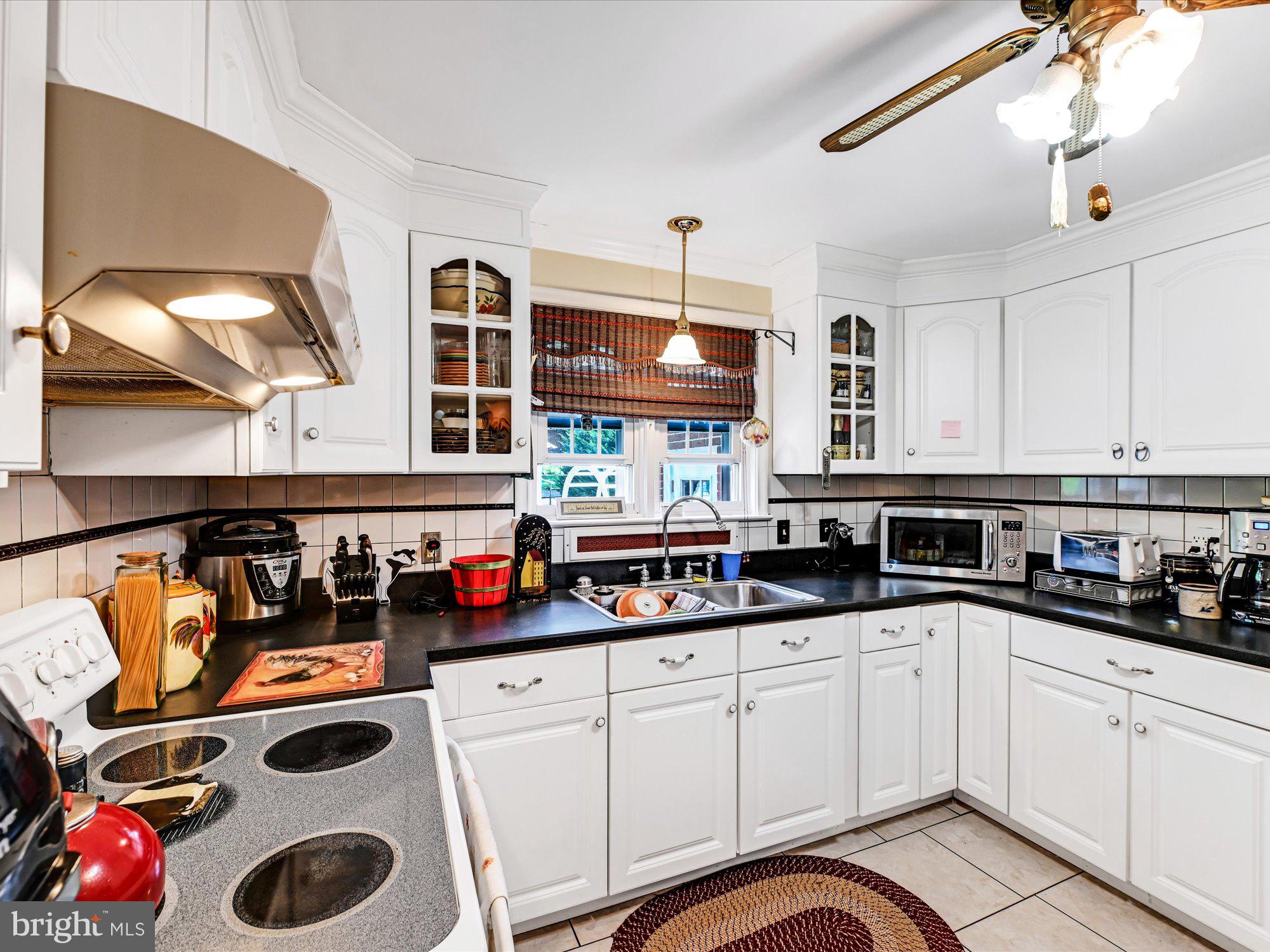 116 East Walnut Street Shillington, PA 19607 - Photo 11 of 26 V2