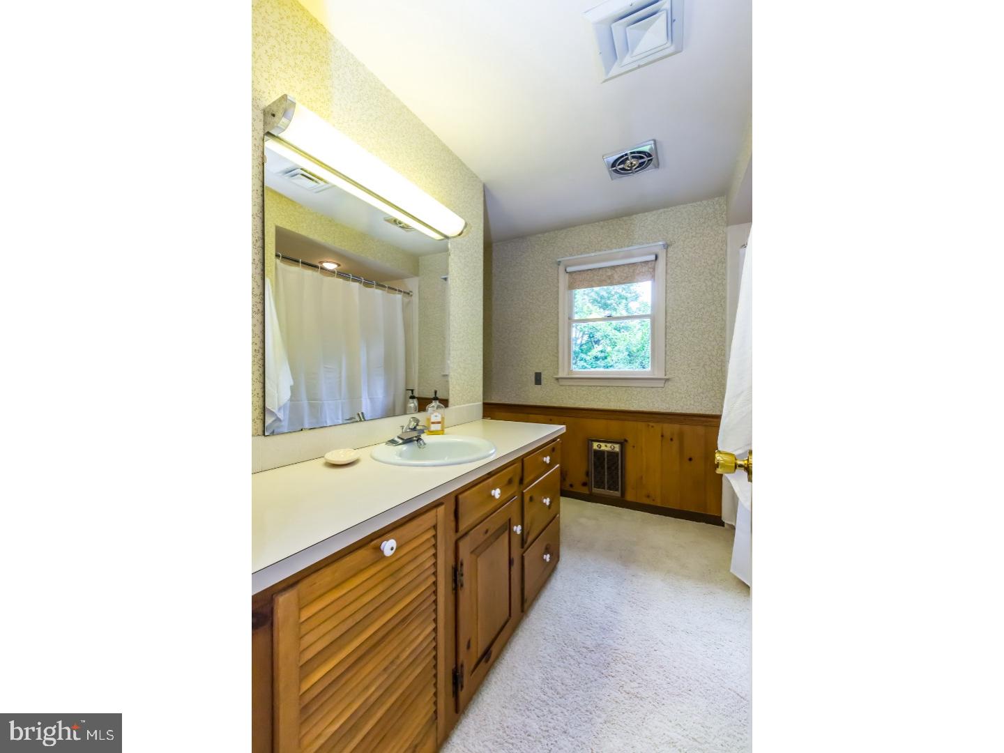 823 Brookside Road Pottstown, PA 19464 - Photo 19 of 23 Bathroom