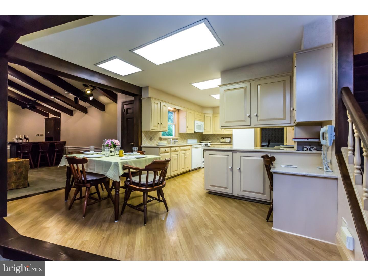 823 Brookside Road Pottstown, PA 19464 - Photo 8 of 23 Kitchen