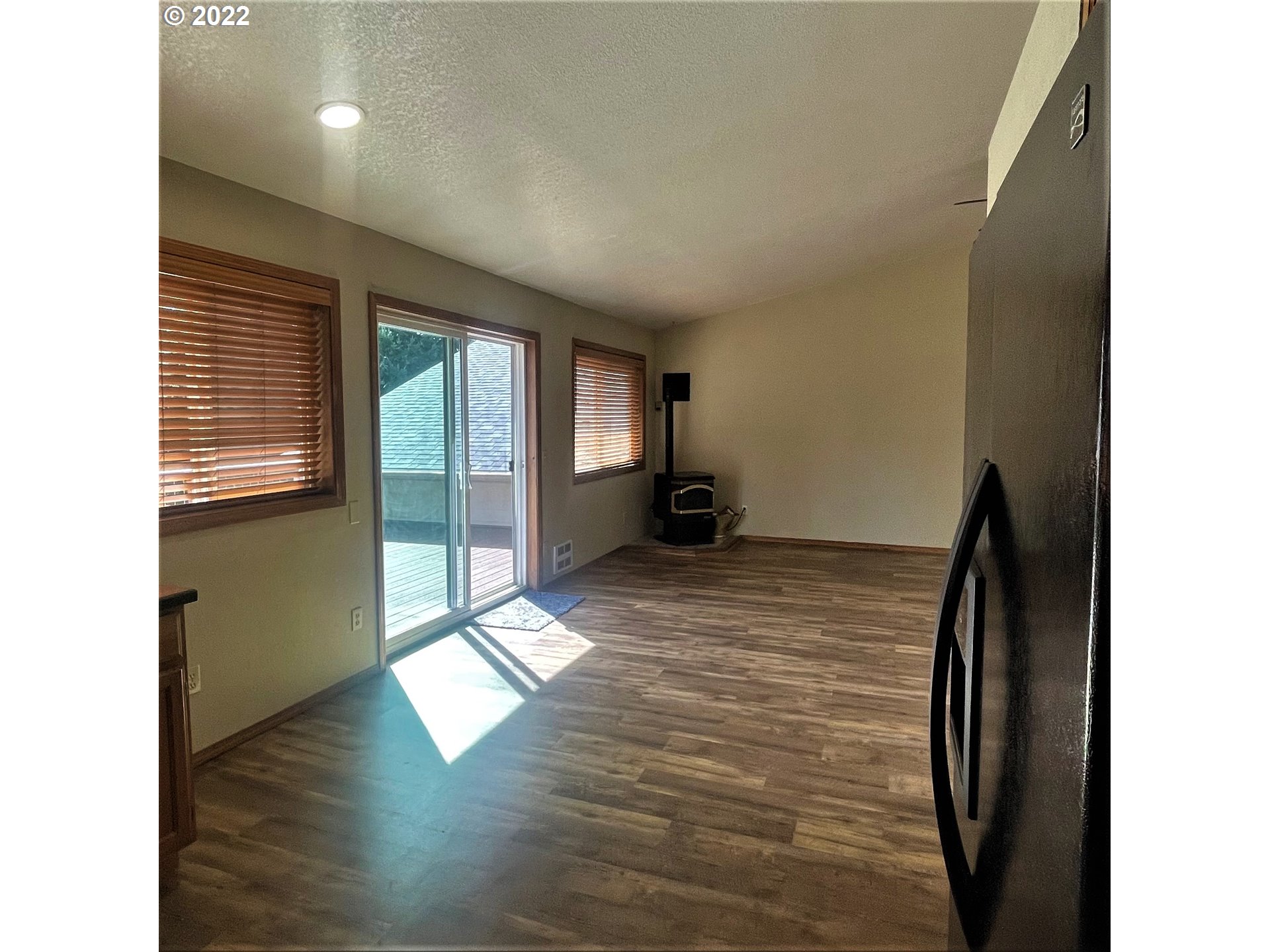 93336 Woodruff Road Coos Bay, OR 97420 - Photo 8 of 32 Dining Area