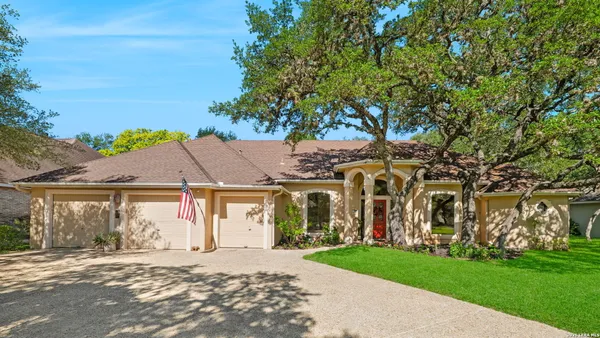 $595,000 | 29627 Fairview Place, Fair Oaks Ranch, TX 78015