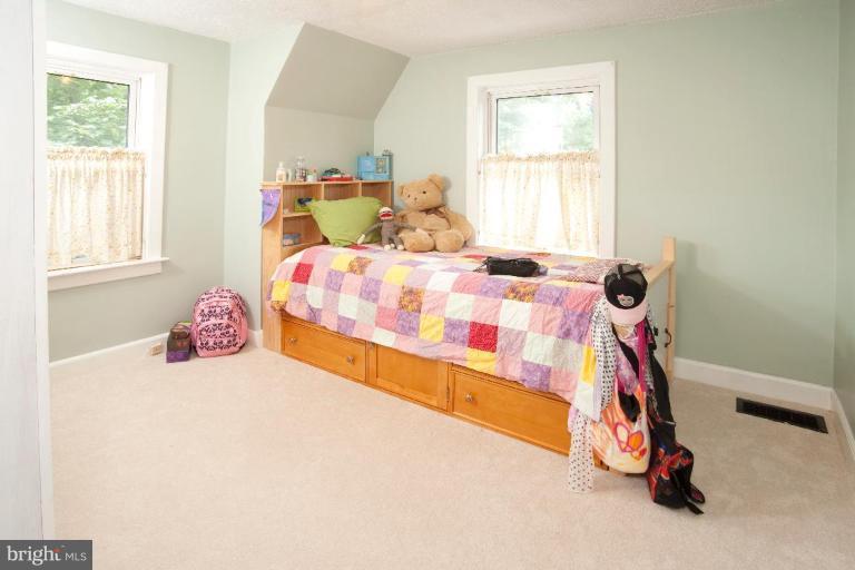 28 Township Road Dundalk, MD 21222 - Photo 10 of 17 Bedroom #2