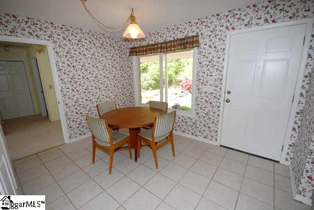 23366 White Harbour Road Seneca, SC 29672 - Photo 8 of 23 Gallery Image 8