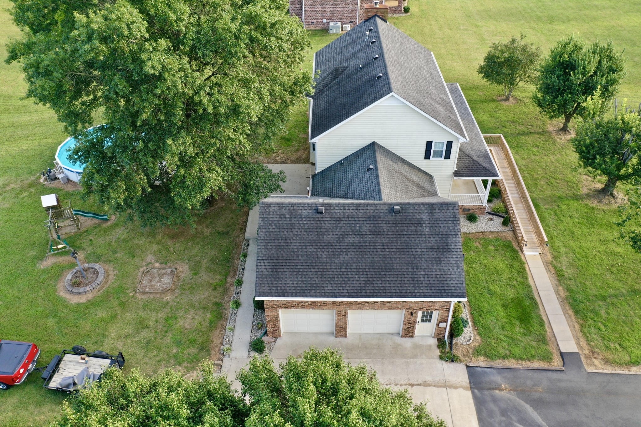 654 Denning Ford Road Portland, TN 37148 - Photo 28 of 39 an aerial view of a house