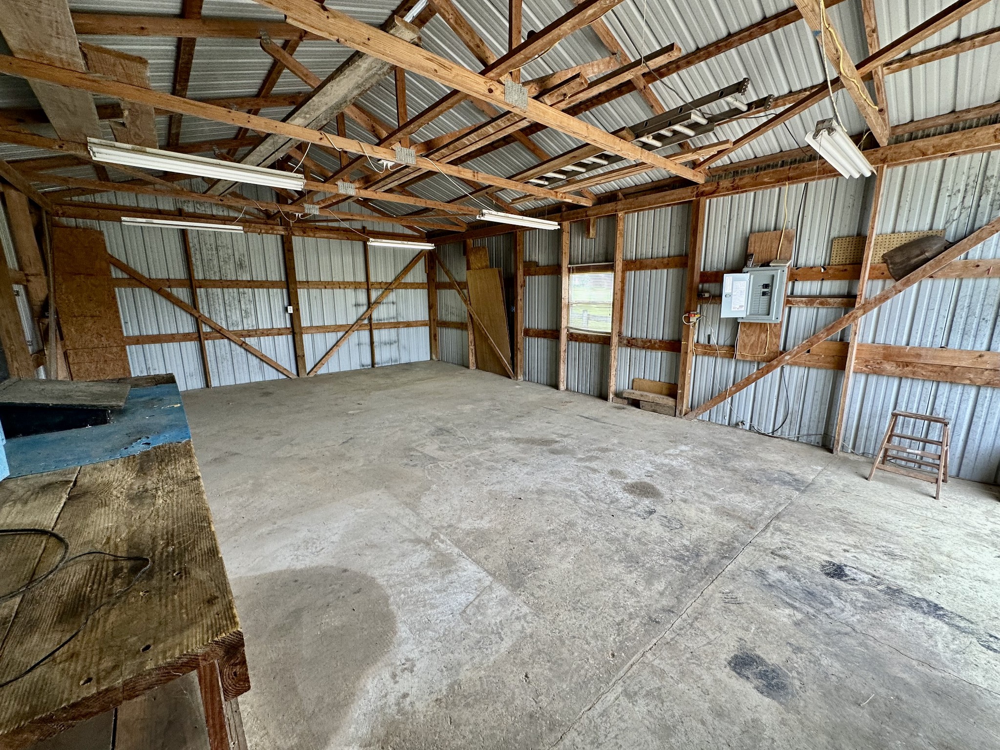 654 Denning Ford Road Portland, TN 37148 - Photo 34 of 39 a view of an empty room