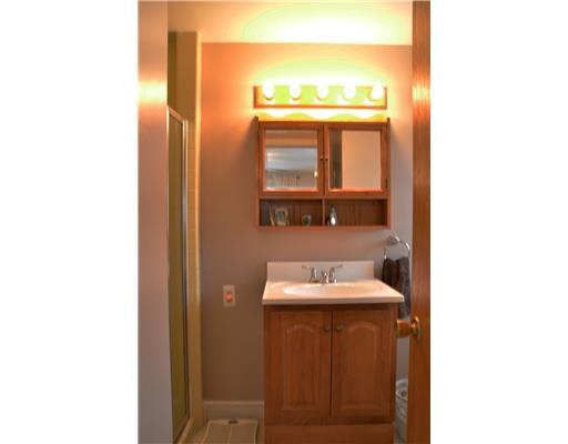 86 Four Winds Road Portland, ME 04102 - Photo 18 of 25 Master Bath/Spa.