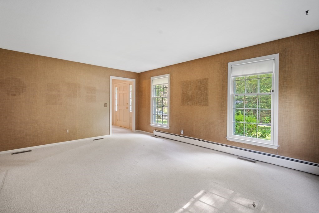43 Hilltop Road Longmeadow, MA 01106 - Photo 11 of 42 Gallery Image 11
