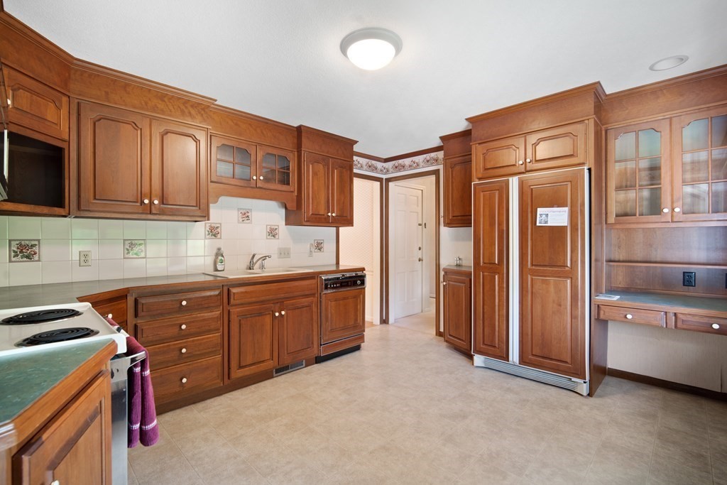 43 Hilltop Road Longmeadow, MA 01106 - Photo 24 of 42 Gallery Image 24