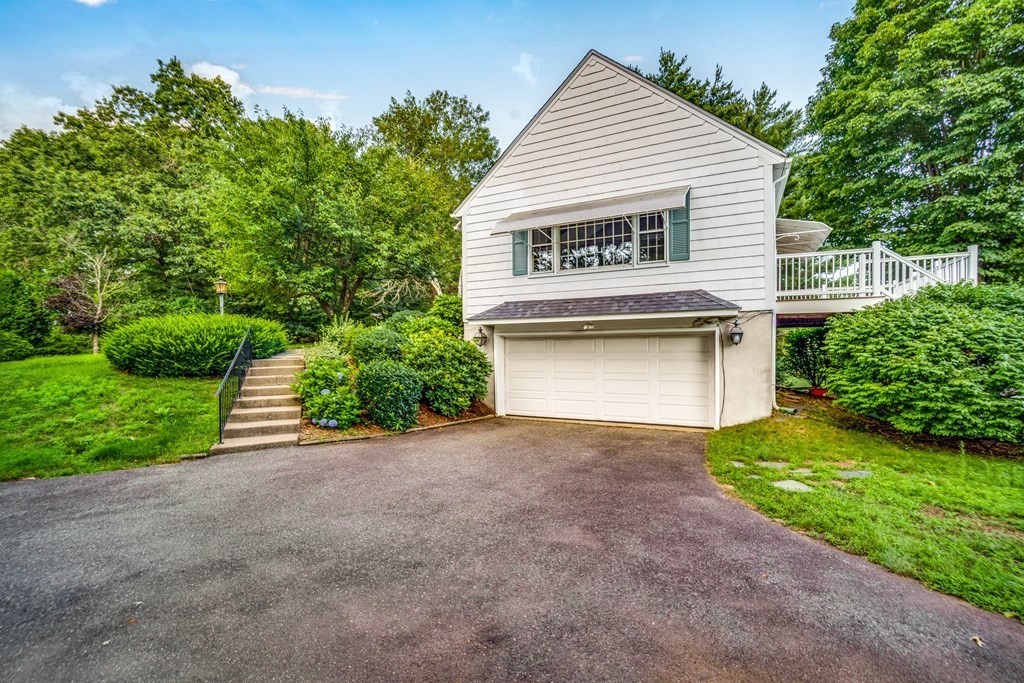 43 Hilltop Road Longmeadow, MA 01106 - Photo 5 of 42 Gallery Image 5