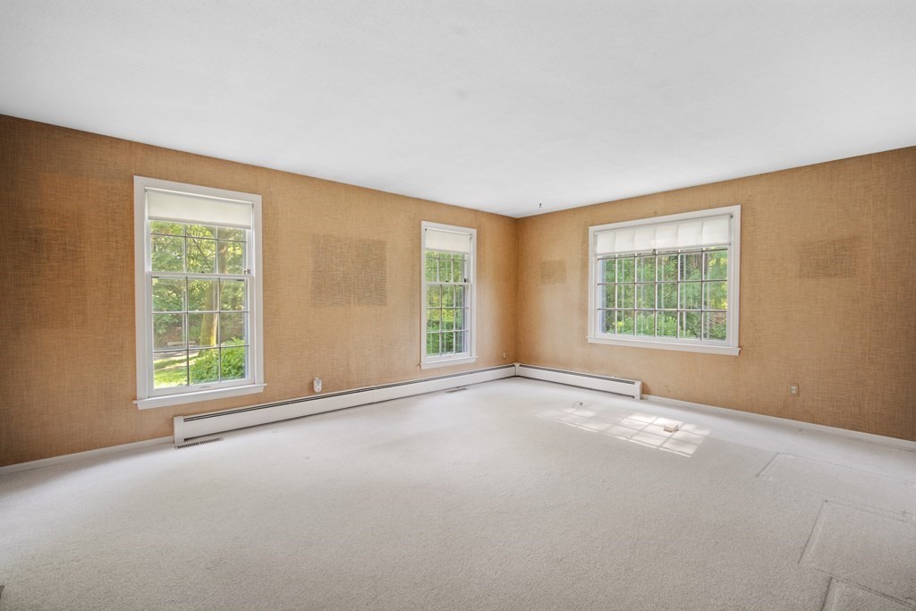 43 Hilltop Road Longmeadow, MA 01106 - Photo 8 of 42 Gallery Image 8