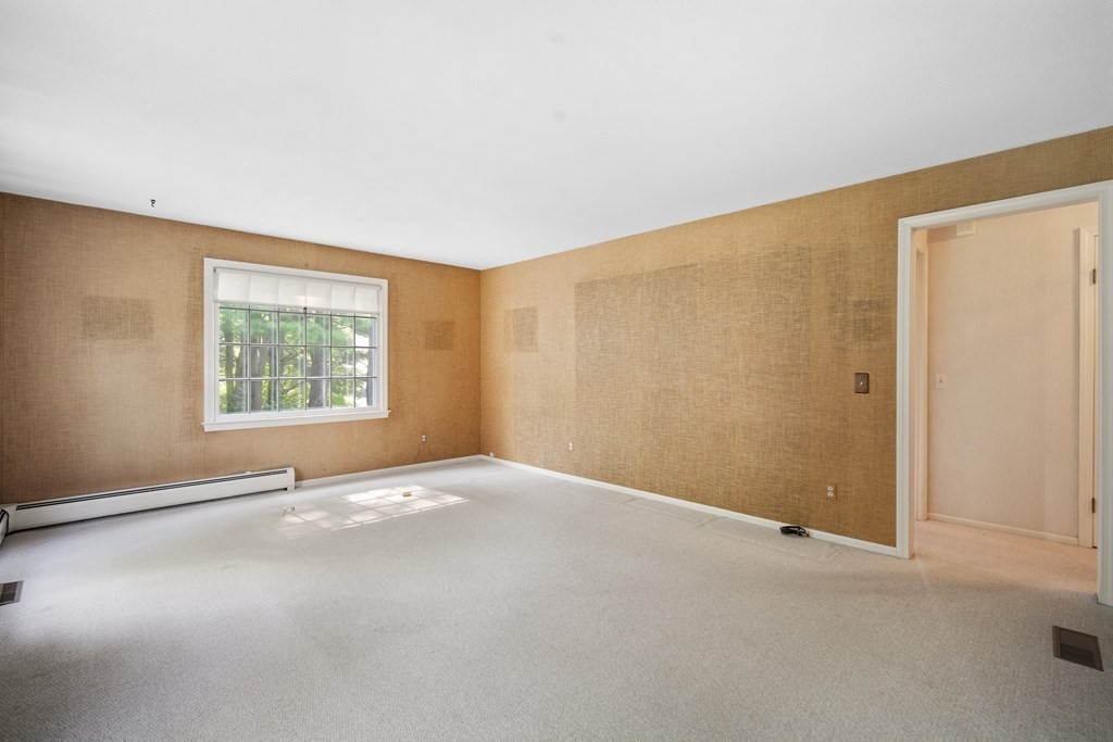 43 Hilltop Road Longmeadow, MA 01106 - Photo 9 of 42 Gallery Image 9
