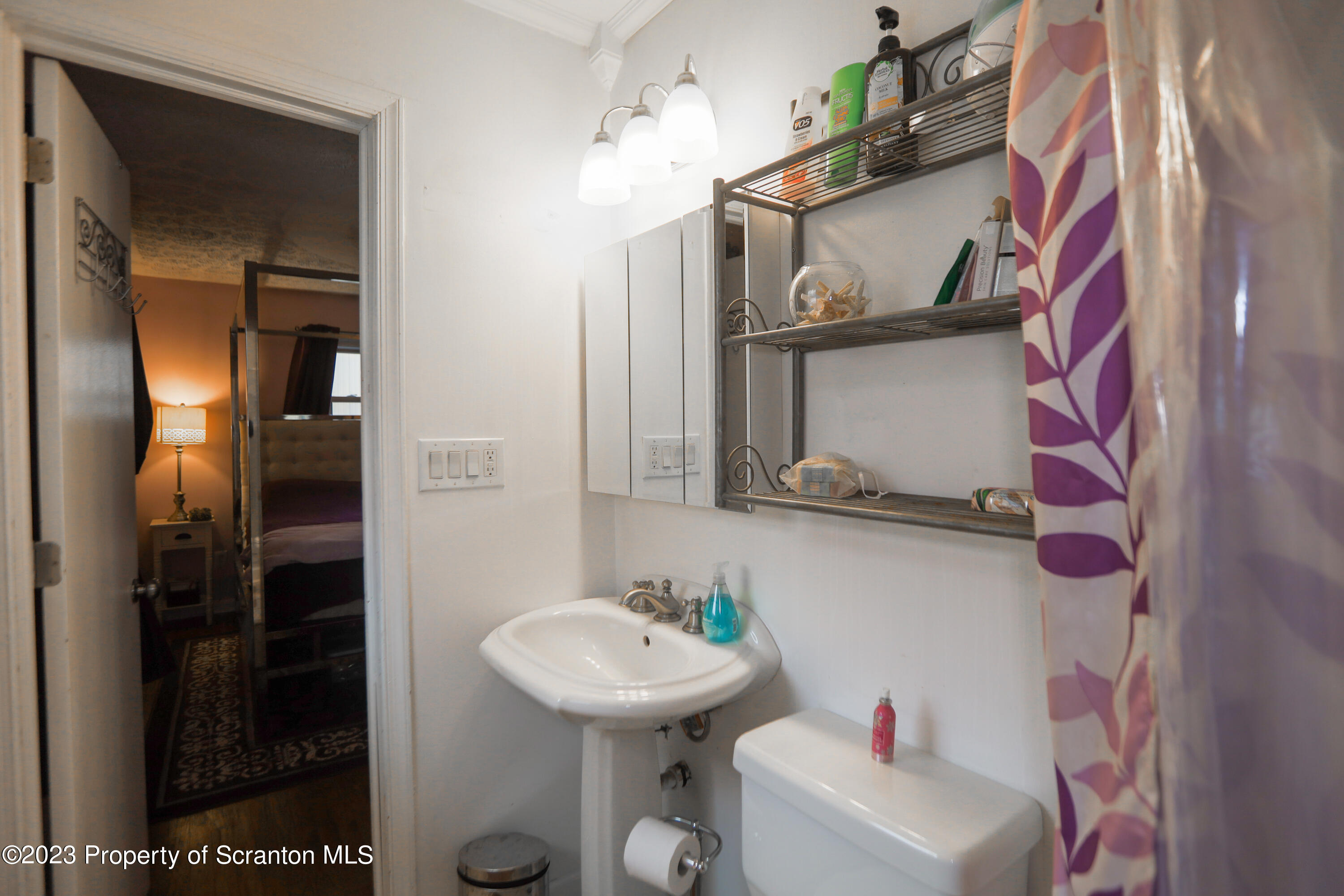 740 Weavertown Road Shavertown, PA 18708 - Photo 38 of 82 a bathroom with a sink and a mirror