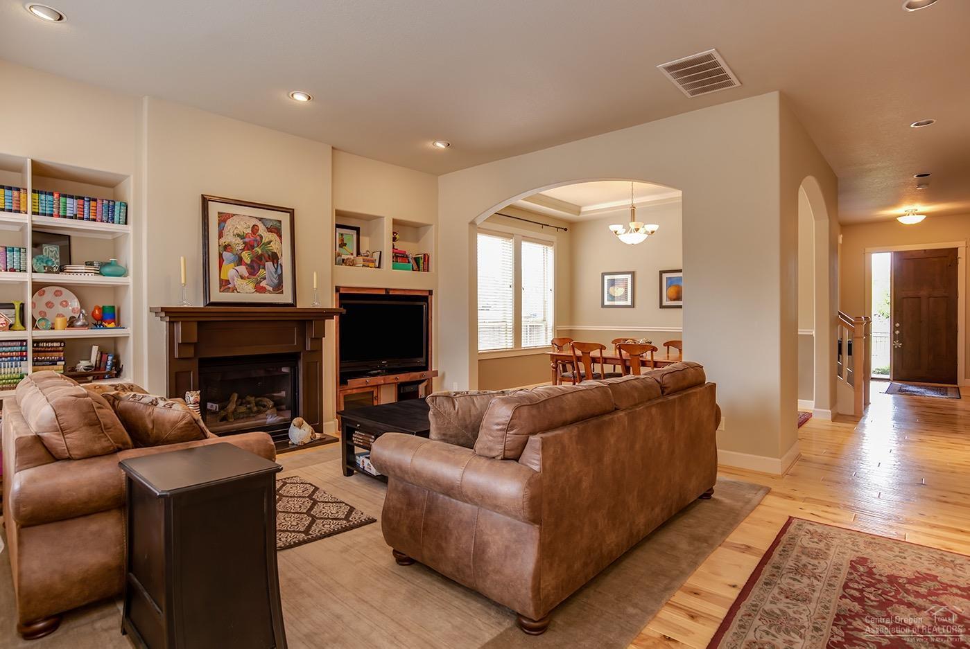 61118 Aspen Rim Lane Bend, OR 97702 - Photo 10 of 25 Additional Photo
