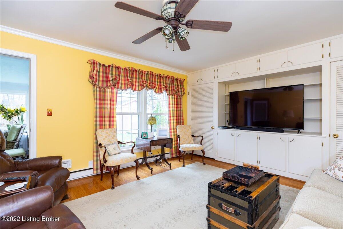 215 Woodcleft Road Louisville, KY 40222 - Photo 6 of 37 07-FullRes-6