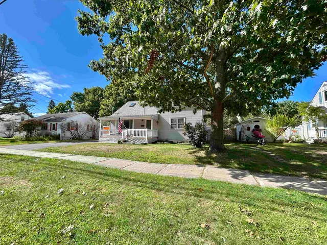 $549,000 | 2083 North Avenue, Burlington, VT 05408