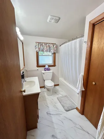 $549,000 | 2083 North Avenue, Burlington, VT 05408