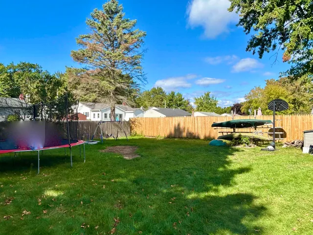 $549,000 | 2083 North Avenue, Burlington, VT 05408