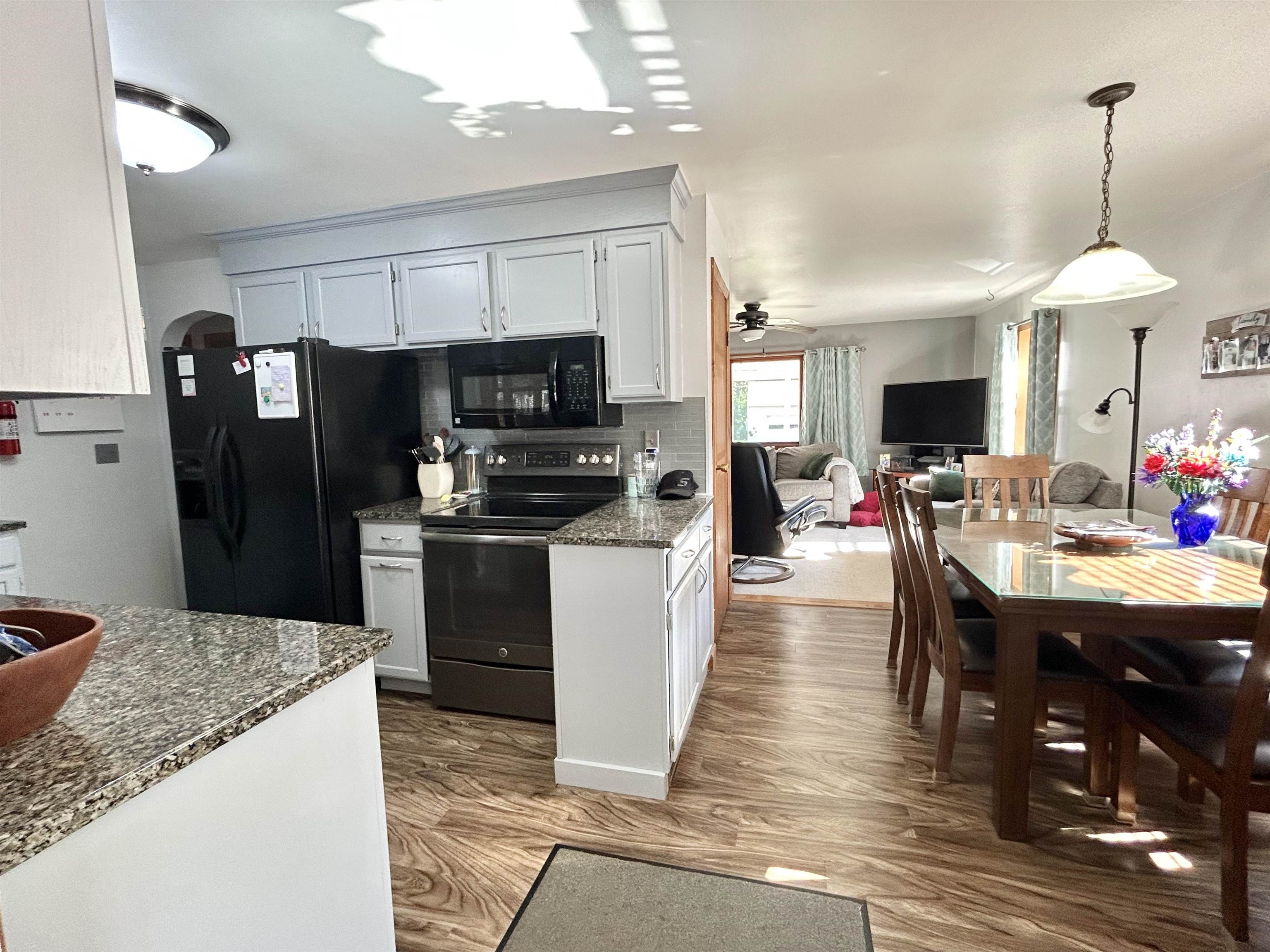 2083 North Avenue Burlington, VT 05408 - Photo 8 of 29