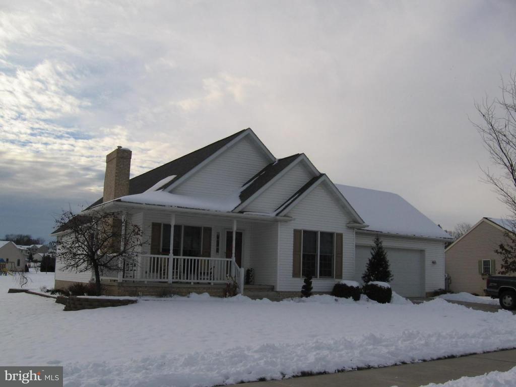 526 South Locust Street Lititz, PA 17543 - Photo 3 of 13