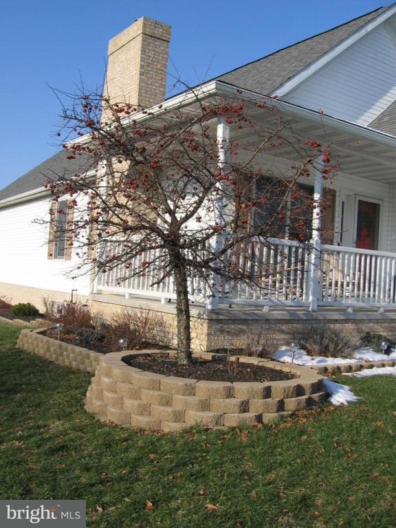 526 South Locust Street Lititz, PA 17543 - Photo 4 of 13