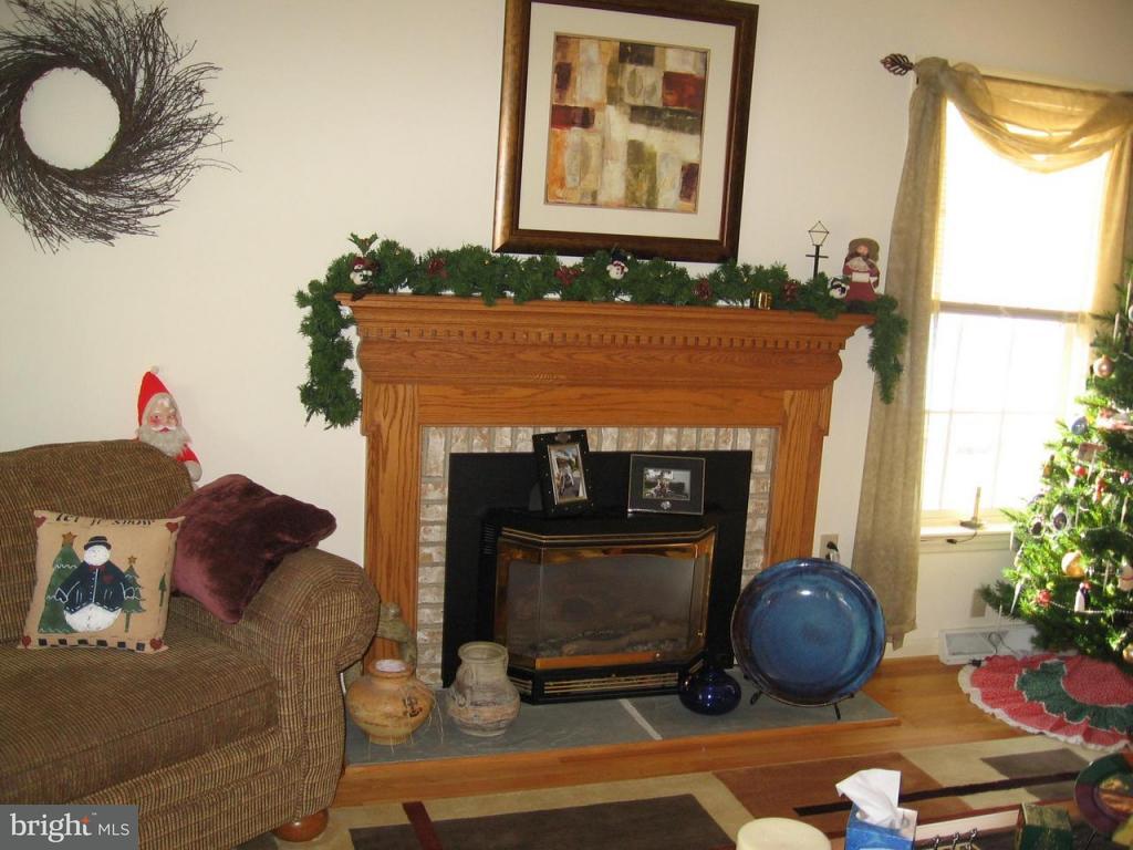 526 South Locust Street Lititz, PA 17543 - Photo 9 of 13