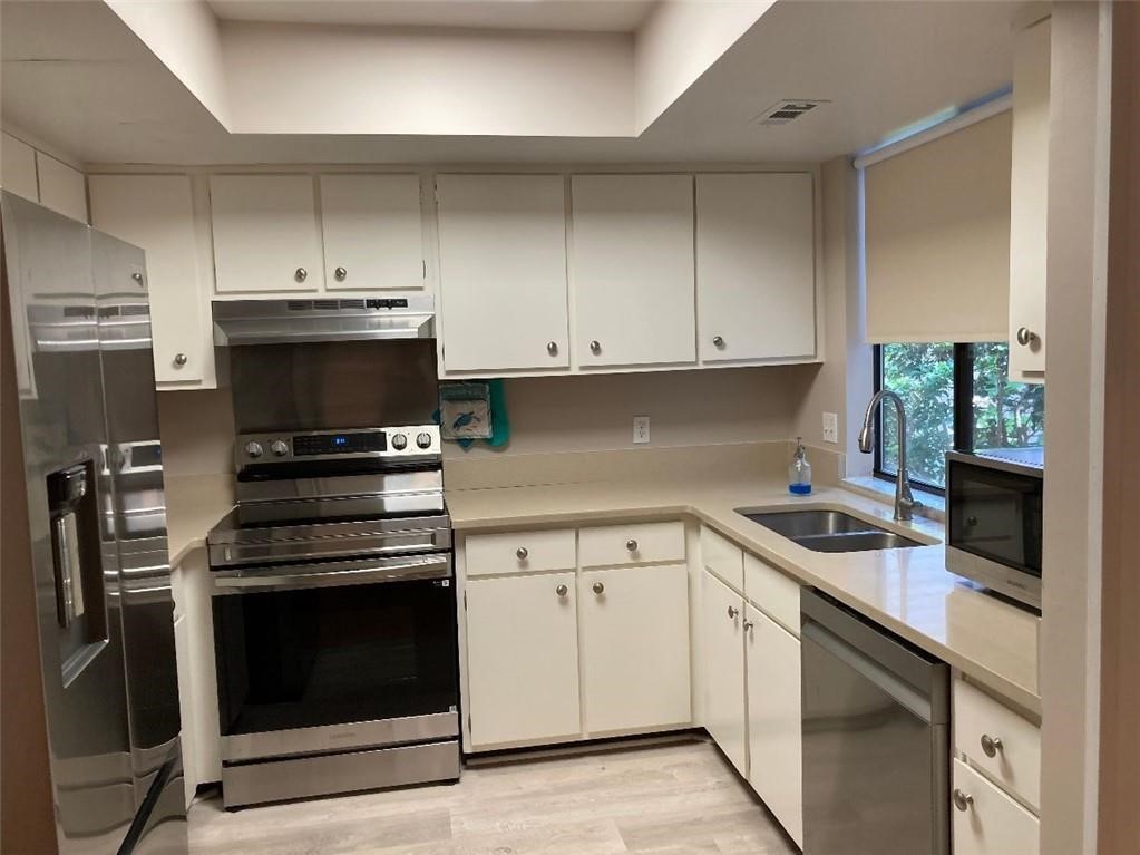 331 Brockinton Marsh St. Simons Island, GA 31522 - Photo 7 of 35