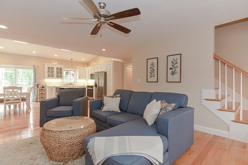 77 Ariel Circle, Unit 77 Sutton, MA 01590 - Photo 9 of 27