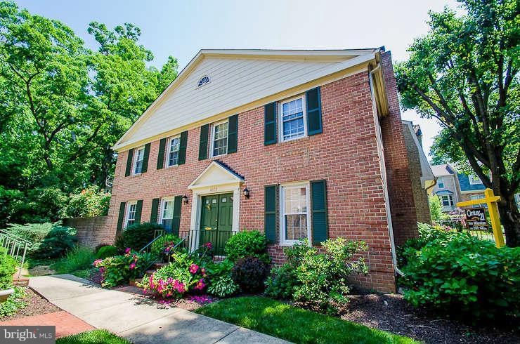 4633 4th Road North Arlington, VA 22203 - Photo 1 of 27 Exterior (Front)